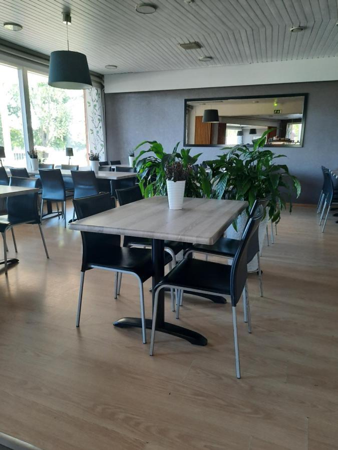 Juthbacka Hotell Uusikaarlepyy Εξωτερικό φωτογραφία