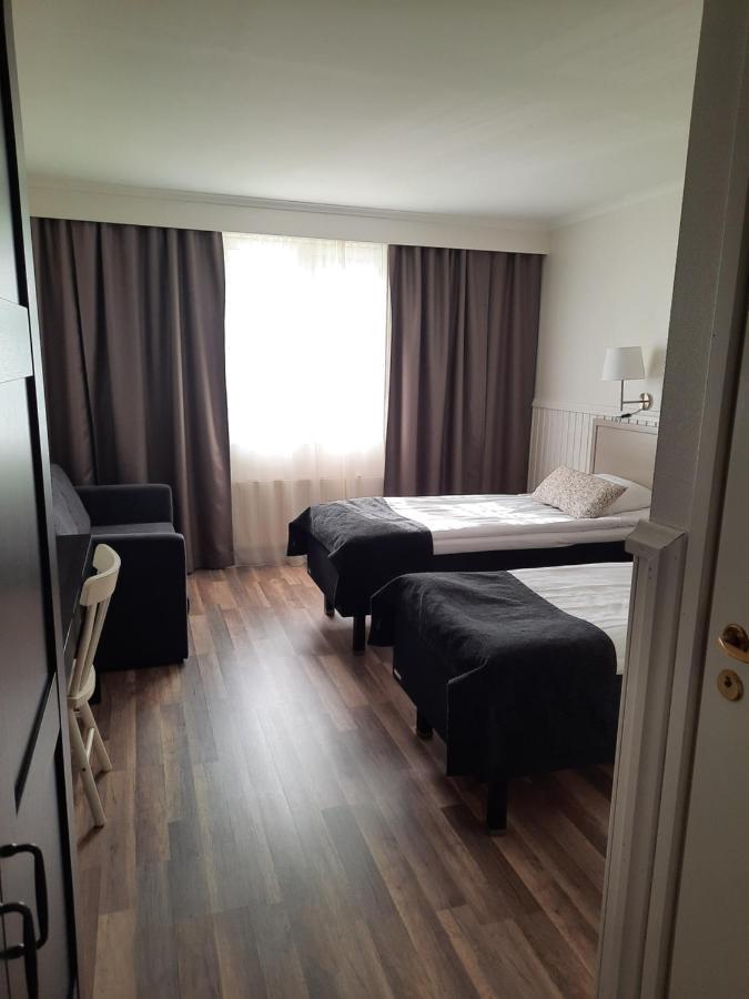 Juthbacka Hotell Uusikaarlepyy Εξωτερικό φωτογραφία